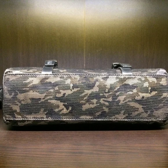 BALMAIN Camo Nylon & Leather Messenger Bag - Picture 5 of 6